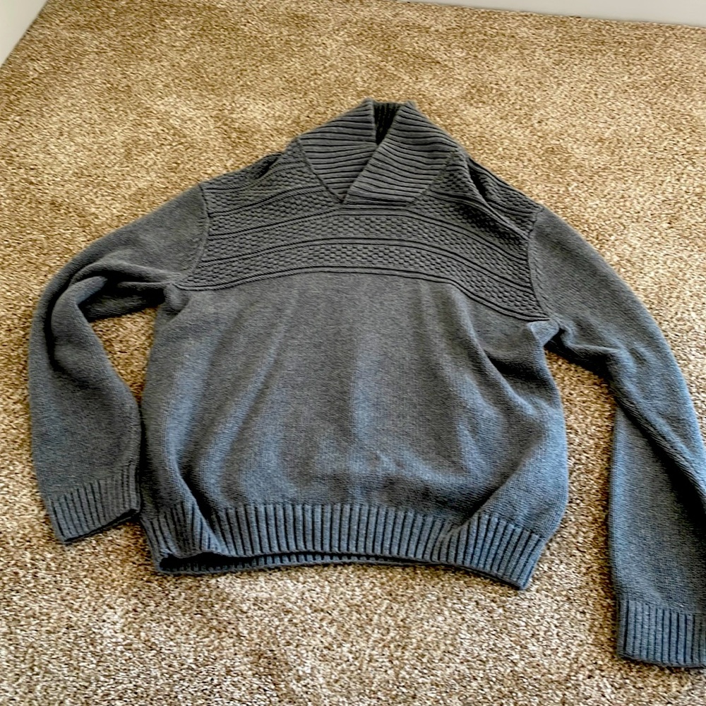 Gray Chaps Turtleneck Sweater’s Large